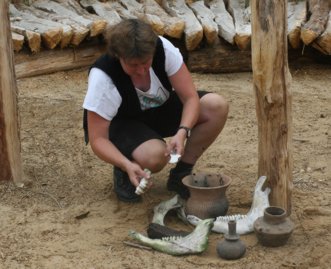 Opferplatz: Enthuellung der Kultfigur, Albersdorf 2010