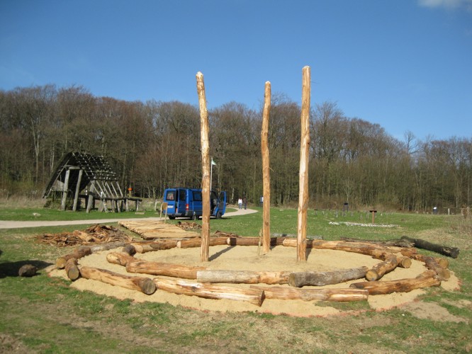 Einpassen des Spaltholzes