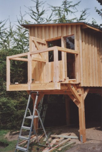 Stelzenhaus für Kinder 1